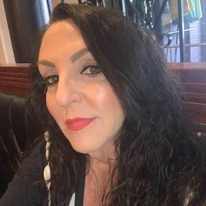 Meet your Posher, Jennie